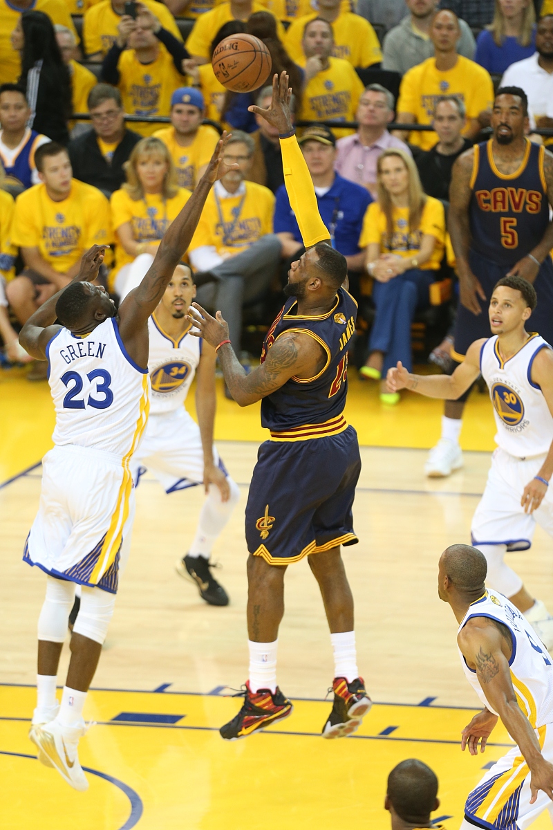 九游官网-关于老鹰不断突破！，巴特勒连续七场比赛得分超过刷新纪录上演精彩一战的信息